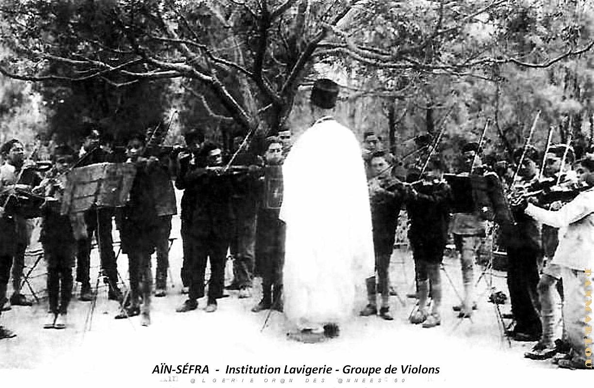 Ain-Sefra - Institution Lavigerie - Violons.jpg